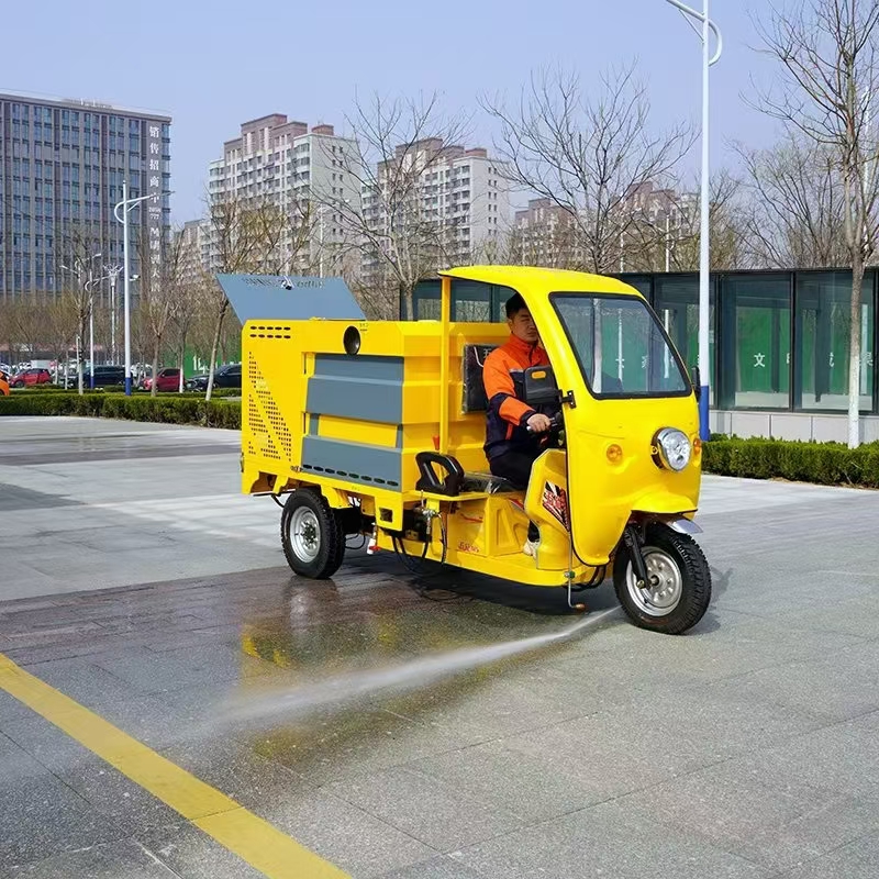 高压清洗车 城市清洁的强力卫士